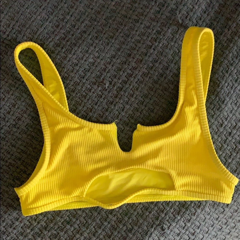 Frankie’s Bikinis Cole Top Lemon Drop size M